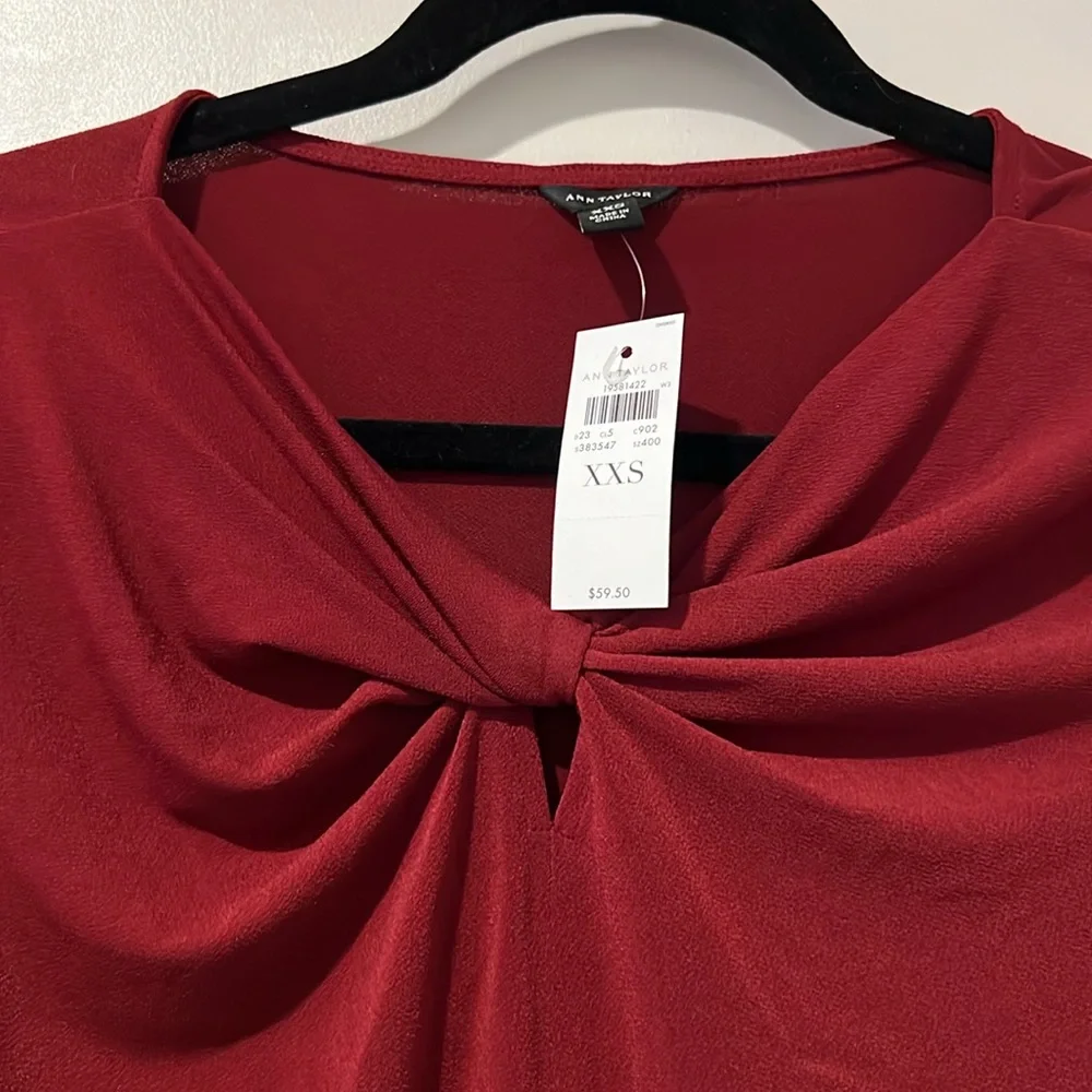 Ann Taylor Knotted Keyhole Top - Picture 2 of 3